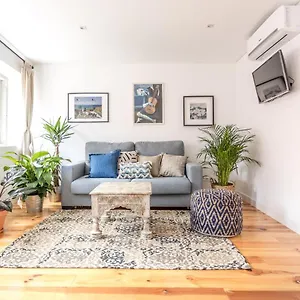 Bed & Breakfast Lx Design Near Congress Center, Lissabon